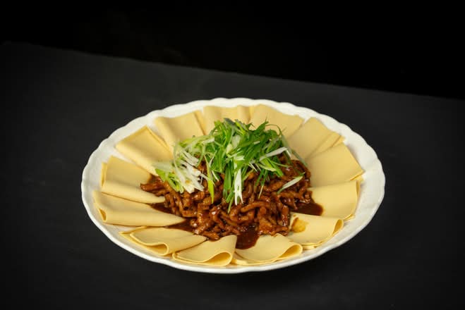 Peking Sauce Shredded Pork / 京酱肉丝